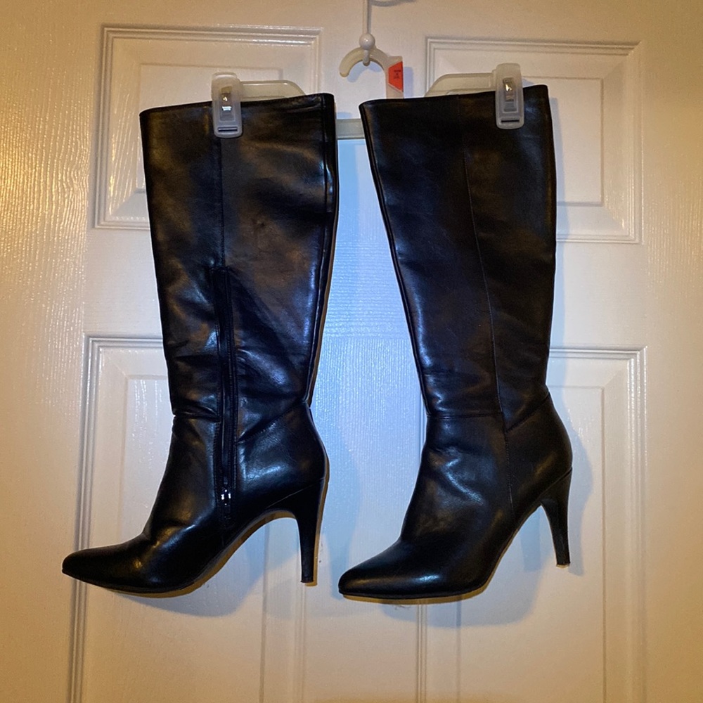 Black boots
